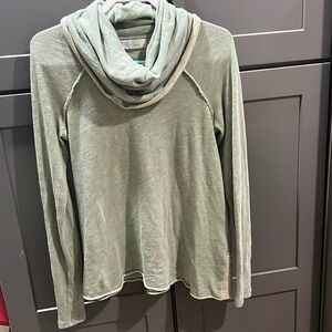 Freepeople mint green cowl neck xs/small